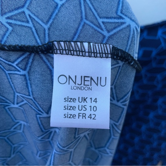 Onjenu London Women’s Size 14 Blue Navy Print Dress Stretch Ruched Waist Pockets - Picture 5 of 7
